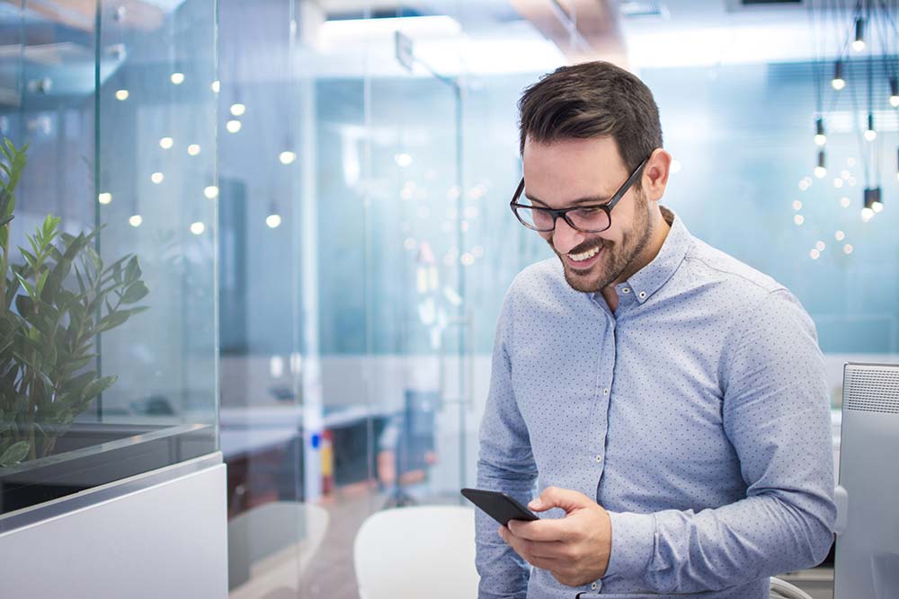 Top 9 RingCentral Alternatives For UK Based Businesses (2022)